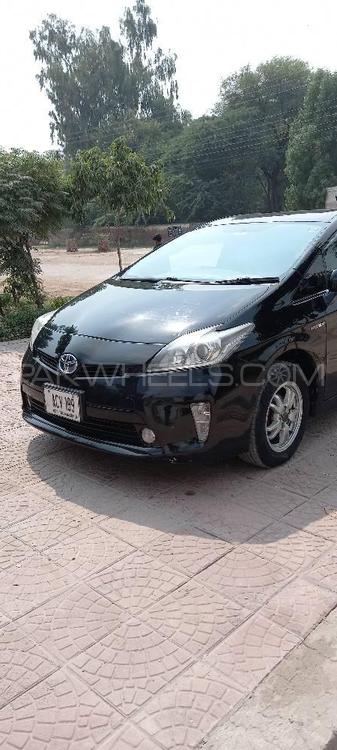 Toyota Prius 2013 for Sale in Sargodha Image-1