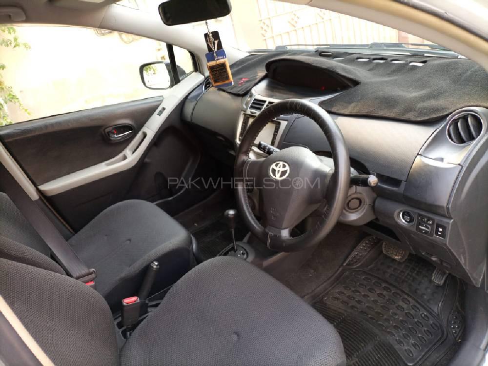 Toyota Vitz 2010 for Sale in Karachi Toyota Vitz 2010 for Sale in Karachi Image-8