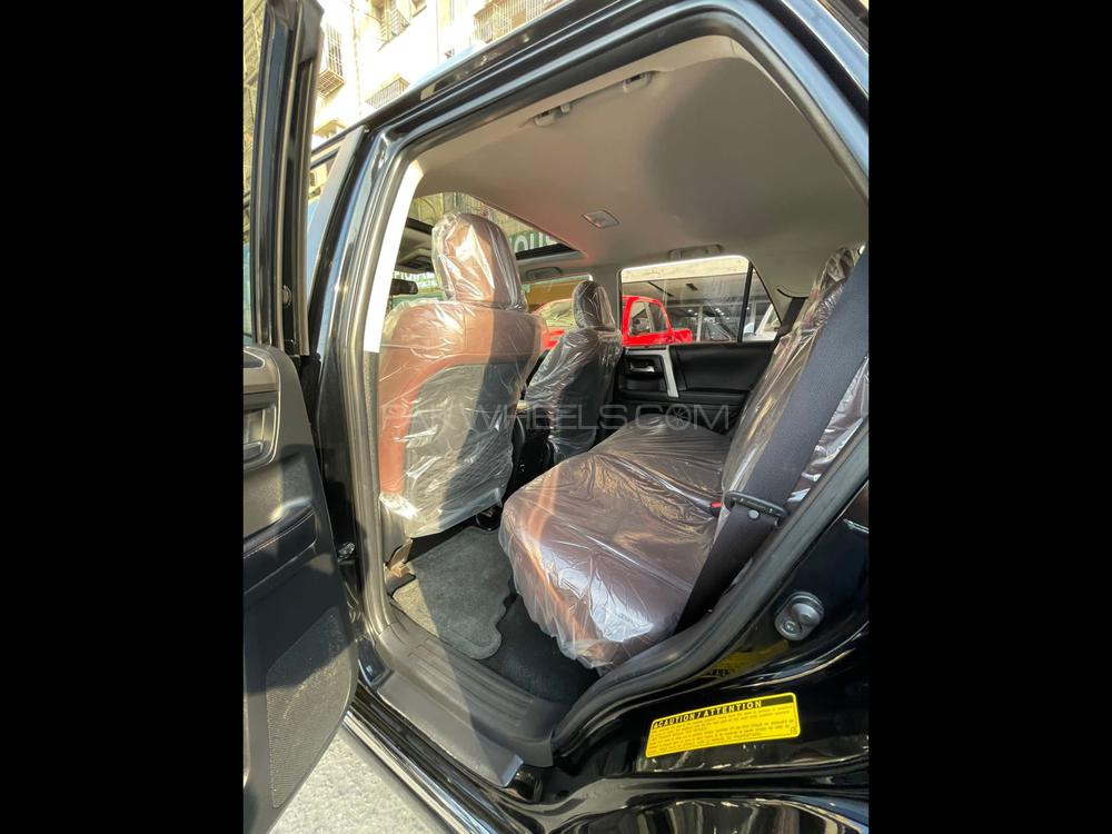Toyota Surf 2017 for Sale in Karachi Toyota Surf 2017 for Sale in Karachi Image-14