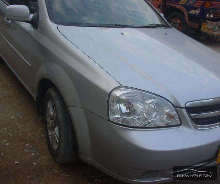 Chevrolet Optra 2005 for Sale in Karachi Image-1