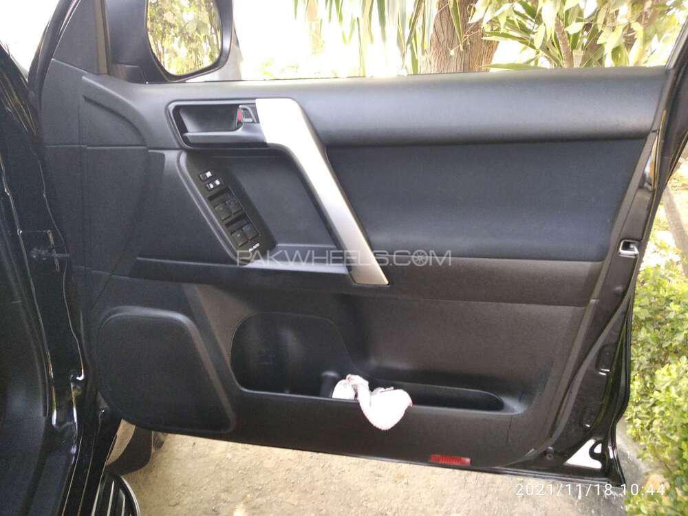 ٹویوٹا پراڈو 2016 for Sale in اسلام آباد ٹویوٹا پراڈو 2016 for Sale in اسلام آباد Image-13