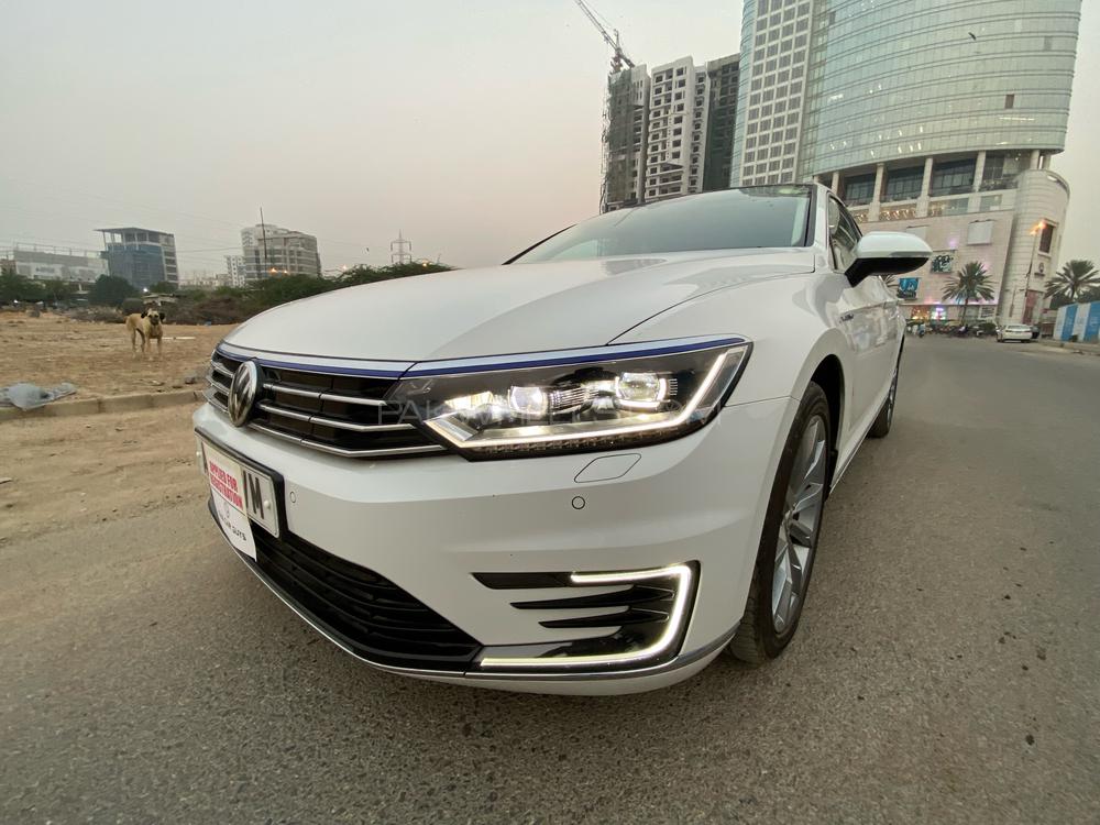 وولکس ویگن پاسات 2018 for Sale in کراچی وولکس ویگن پاسات 2018 for Sale in کراچی Image-3