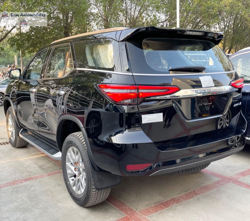 Toyota Fortuner 2021 for Sale in Karachi Toyota Fortuner 2021 for Sale in Karachi Image-8