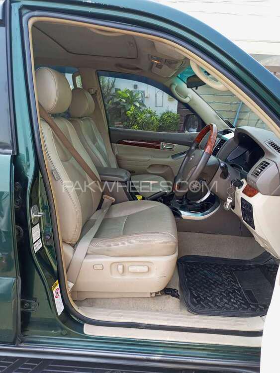 Toyota Prado 2004 for Sale in Karachi Toyota Prado 2004 for Sale in Karachi Image-11