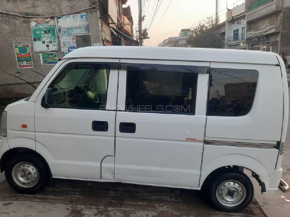 مازدا سکرم وین 2013 for Sale in گجرانوالہ Image-1