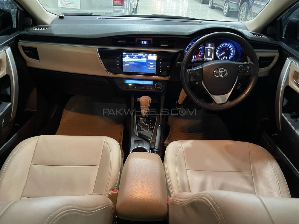 Toyota Corolla 2016 for Sale in Peshawar Toyota Corolla 2016 for Sale in Peshawar Image-6