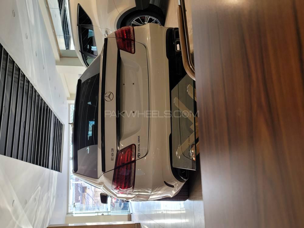Mercedes Benz E Class 2009 for Sale in Rawalpindi Mercedes Benz E Class 2009 for Sale in Rawalpindi Image-3