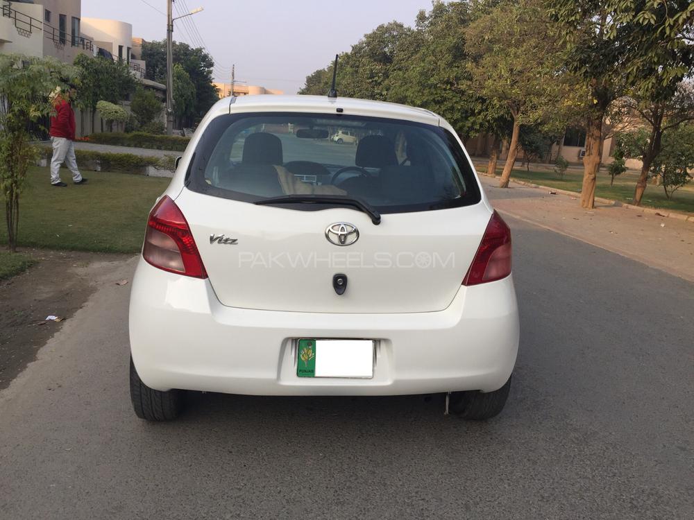 Toyota Vitz 2005 for Sale in Lahore Toyota Vitz 2005 for Sale in Lahore Image-2