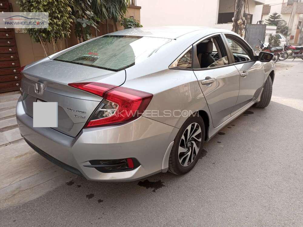 Honda Civic 2018 for Sale in Lahore Honda Civic 2018 for Sale in Lahore Image-4