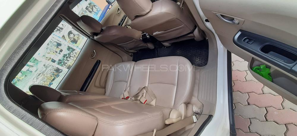 Honda BR-V 2017 for Sale in Lahore Honda BR-V 2017 for Sale in Lahore Image-4