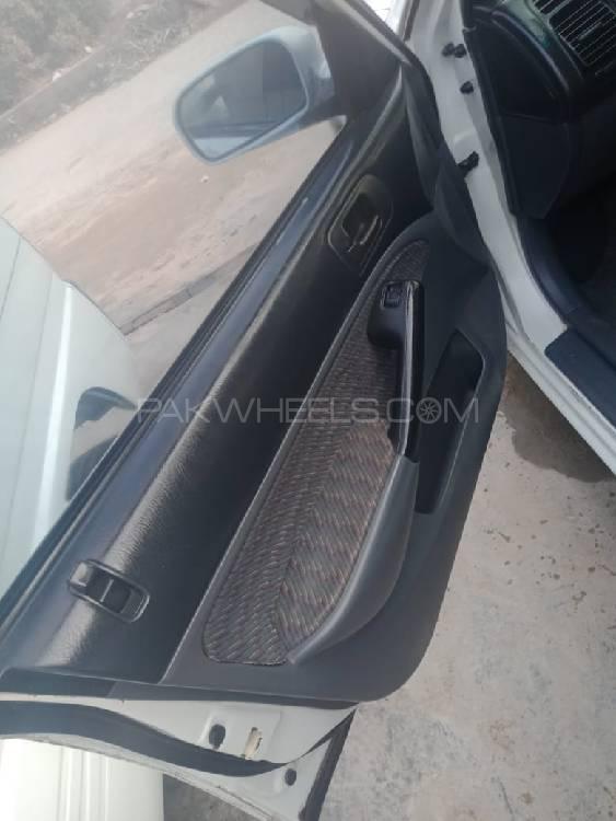 Honda Civic 2001 for Sale in Peshawar Honda Civic 2001 for Sale in Peshawar Image-9