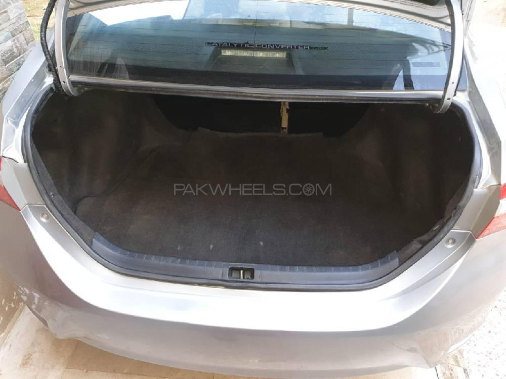 Toyota Corolla 2015 for Sale in Karachi Toyota Corolla 2015 for Sale in Karachi Image-9