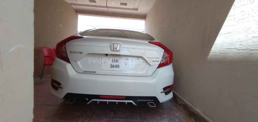 ہونڈا سوک 2018 for Sale in ملتان ہونڈا سوک 2018 for Sale in ملتان Image-2