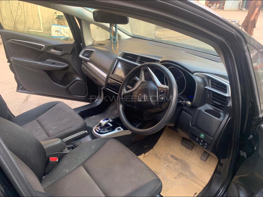 Honda Fit 2015 for Sale in Gujranwala Honda Fit 2015 for Sale in Gujranwala Image-8