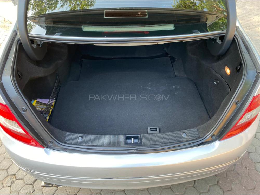 Mercedes Benz C Class 2009 for Sale in Lahore Mercedes Benz C Class 2009 for Sale in Lahore Image-11