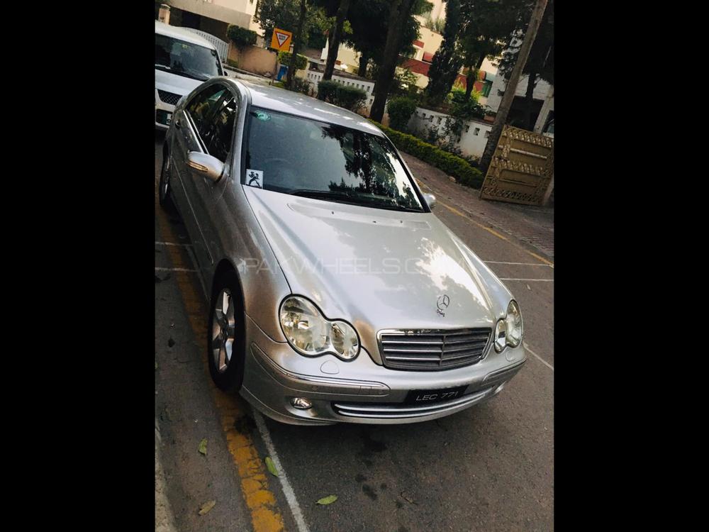 Mercedes Benz C Class 2005 for Sale in Rawalpindi Mercedes Benz C Class 2005 for Sale in Rawalpindi Image-14