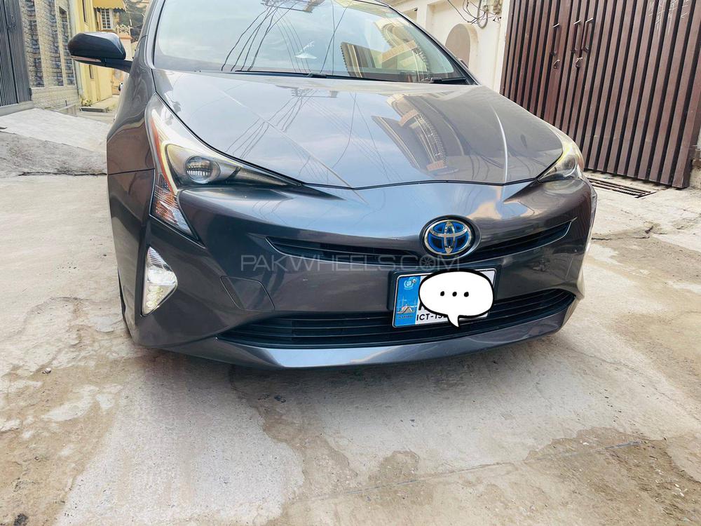 Toyota Prius 2016 for Sale in Sialkot Toyota Prius 2016 for Sale in Sialkot Image-5