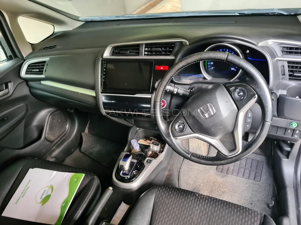 Honda Fit 2014 for Sale in Lahore Honda Fit 2014 for Sale in Lahore Image-10