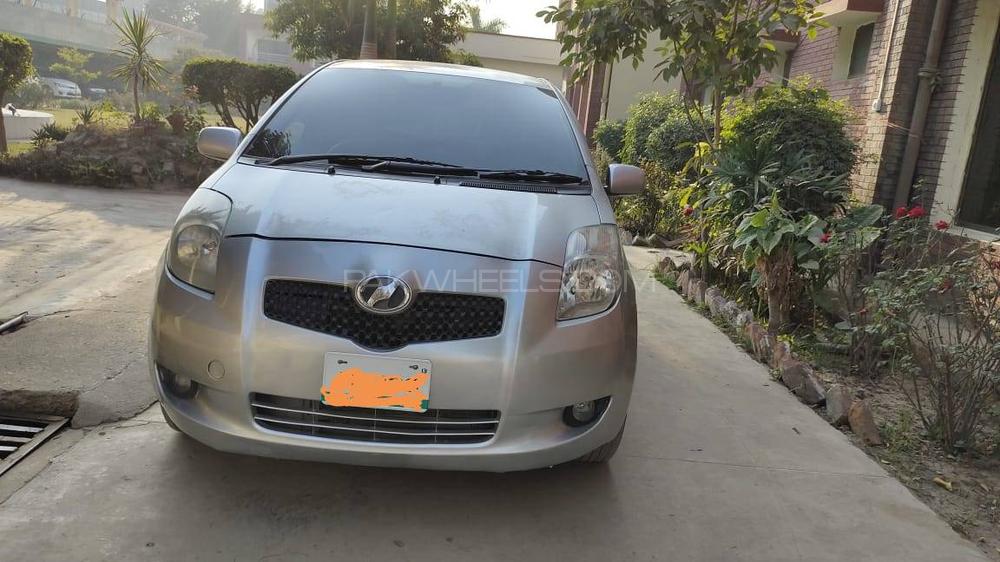 Toyota Vitz 2007 for Sale in Peshawar Image-1