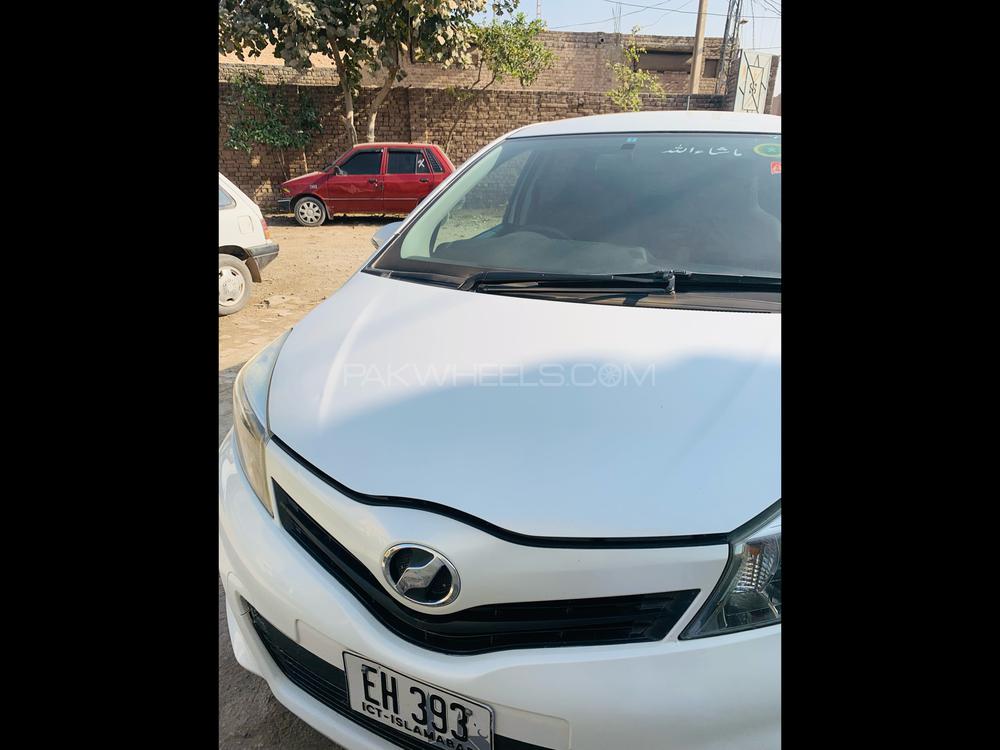 Toyota Vitz 2011 for Sale in Peshawar Toyota Vitz 2011 for Sale in Peshawar Image-9