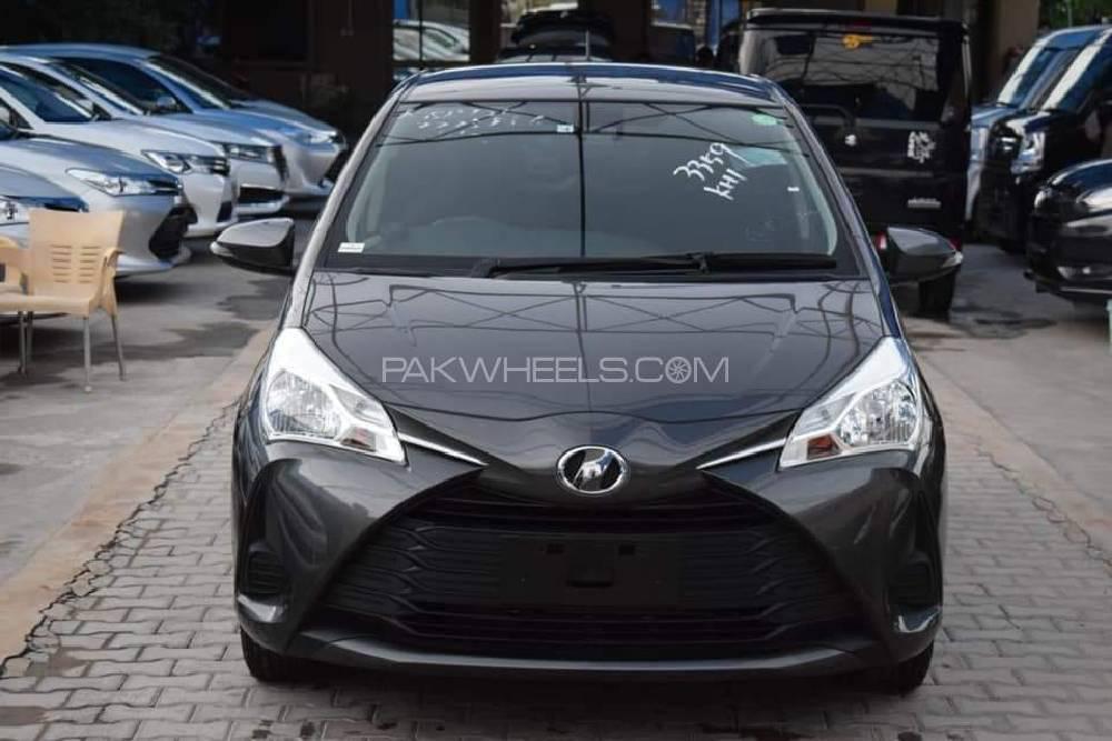Toyota Vitz 2017 for Sale in Rawalpindi Image-1