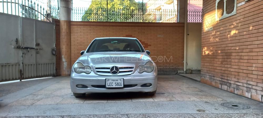 Mercedes Benz C Class 2003 for Sale in Rawalpindi Image-1