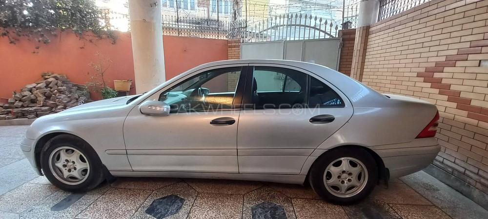 Mercedes Benz C Class 2003 for Sale in Rawalpindi Mercedes Benz C Class 2003 for Sale in Rawalpindi Image-3