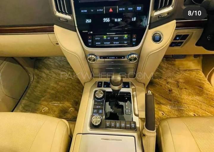 ٹویوٹا لینڈ کروزر 2018 for Sale in کراچی ٹویوٹا لینڈ کروزر 2018 for Sale in کراچی Image-4
