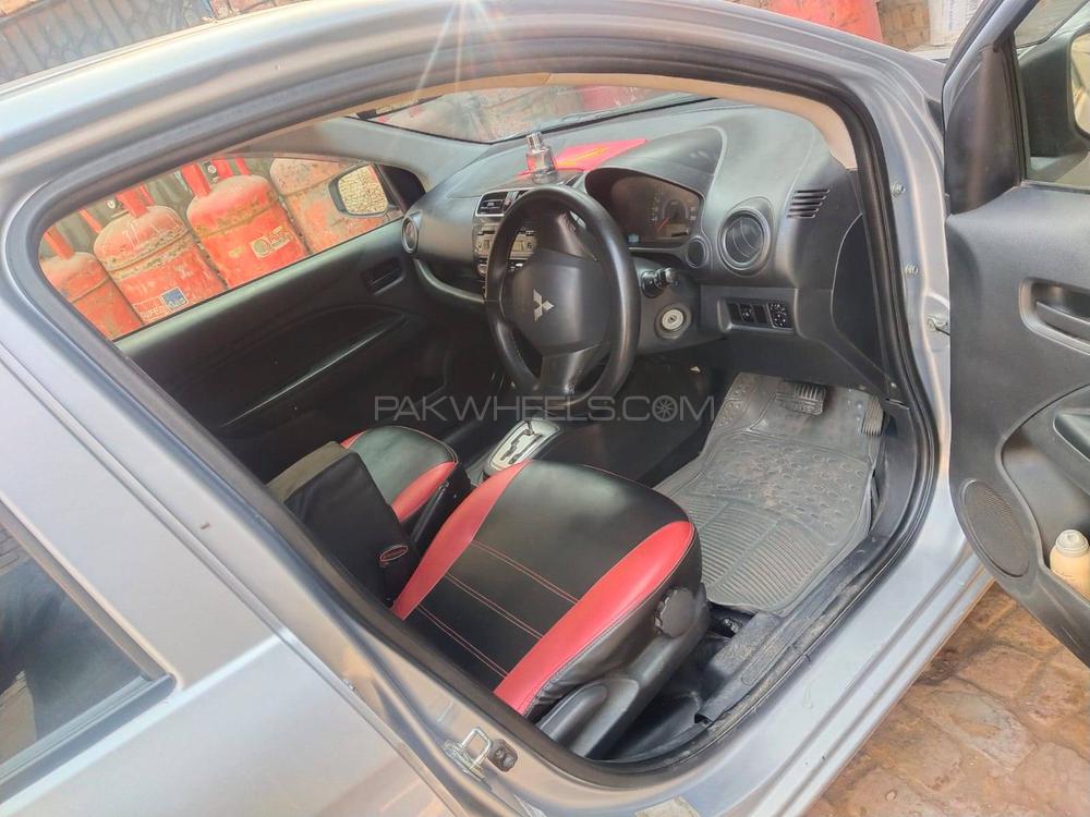مٹسوبیشی میراج 2017 for Sale in فیصل آباد مٹسوبیشی میراج 2017 for Sale in فیصل آباد Image-3