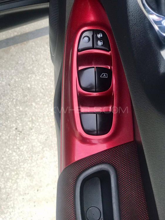 Nissan Juke 2011 for Sale in Lahore Nissan Juke 2011 for Sale in Lahore Image-11