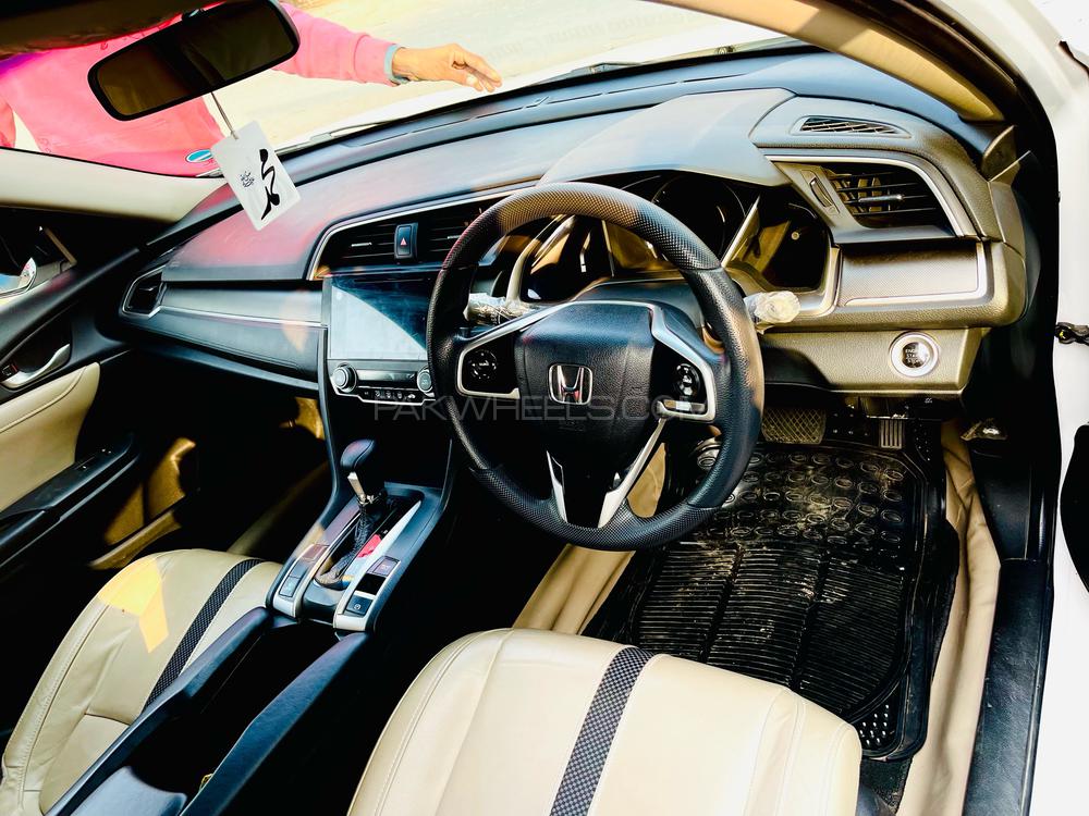 Honda Civic 2020 for Sale in Khanewal Honda Civic 2020 for Sale in Khanewal Image-4
