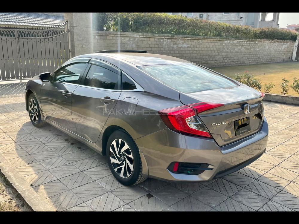 Honda Civic 2018 for Sale in Islamabad Honda Civic 2018 for Sale in Islamabad Image-6