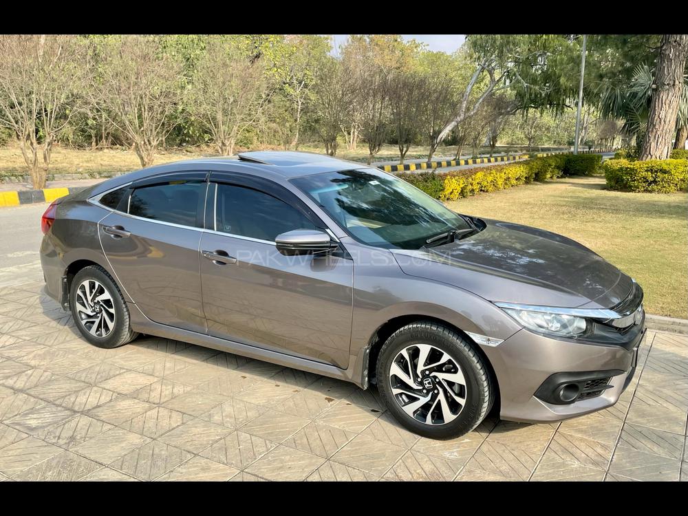 Honda Civic 2018 for Sale in Islamabad Honda Civic 2018 for Sale in Islamabad Image-7