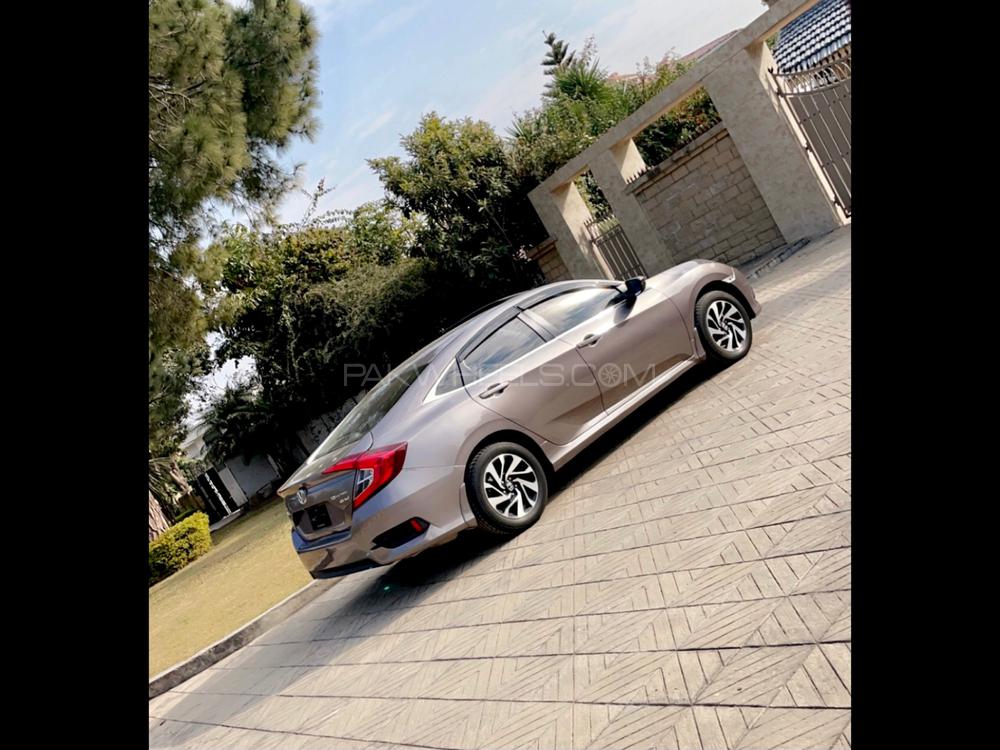 Honda Civic 2018 for Sale in Islamabad Honda Civic 2018 for Sale in Islamabad Image-11
