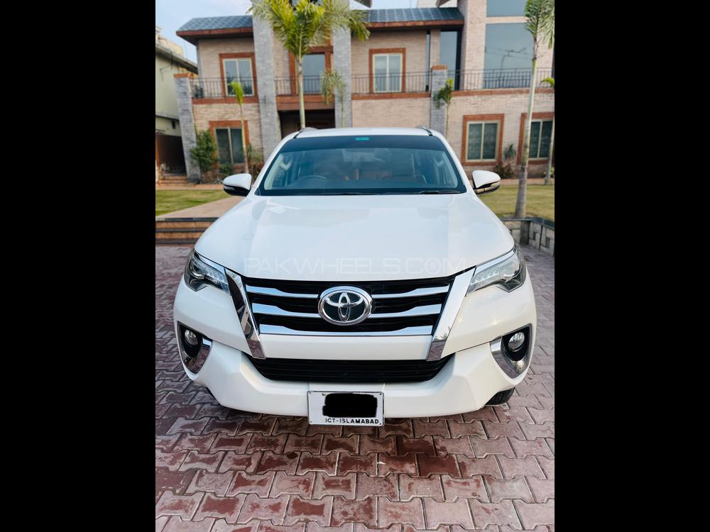Toyota Fortuner 2018 for Sale in Gujrat Image-1