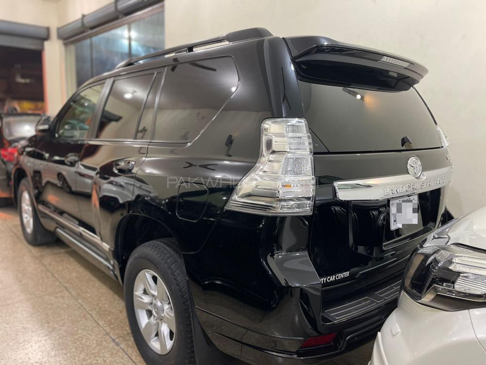 Toyota Prado 2016 for Sale in Lahore Toyota Prado 2016 for Sale in Lahore Image-19