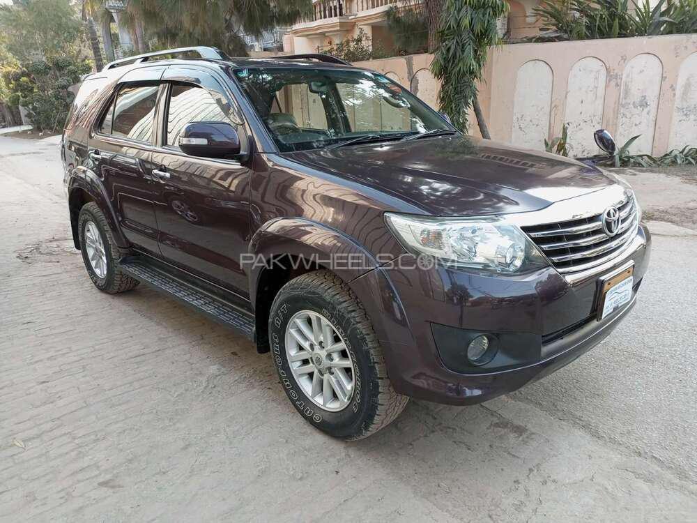 Toyota Fortuner 2013 for Sale in Lahore Toyota Fortuner 2013 for Sale in Lahore Image-2