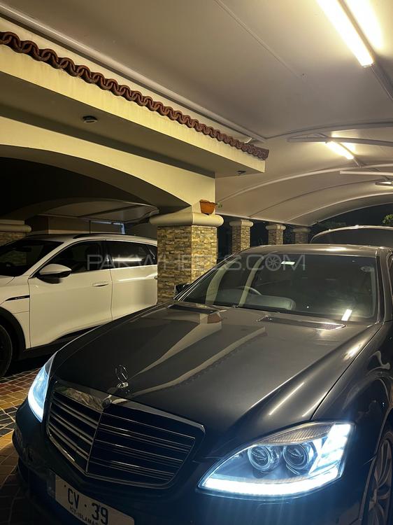 Mercedes Benz S Class - 2007  Image-1