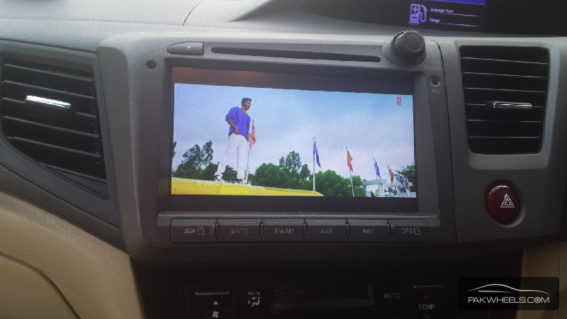 Honda Civic 2014 Genuine DVD Player and Navigation System Image-1