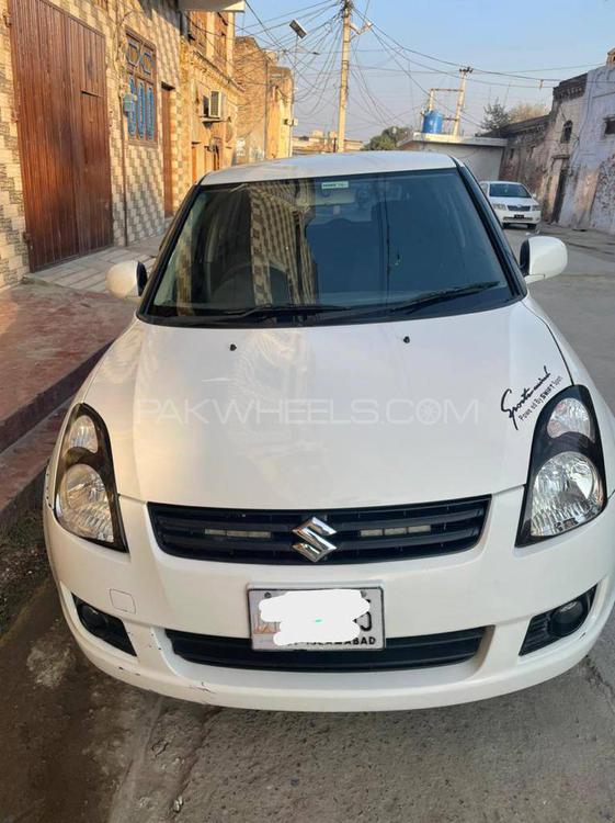 Suzuki Swift 2018 for Sale in Nowshera cantt Image-1