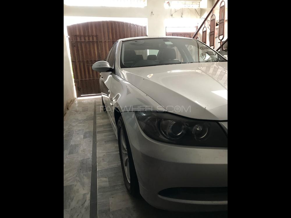 BMW 3 Series 2007 for Sale in Hyderabad Image-1