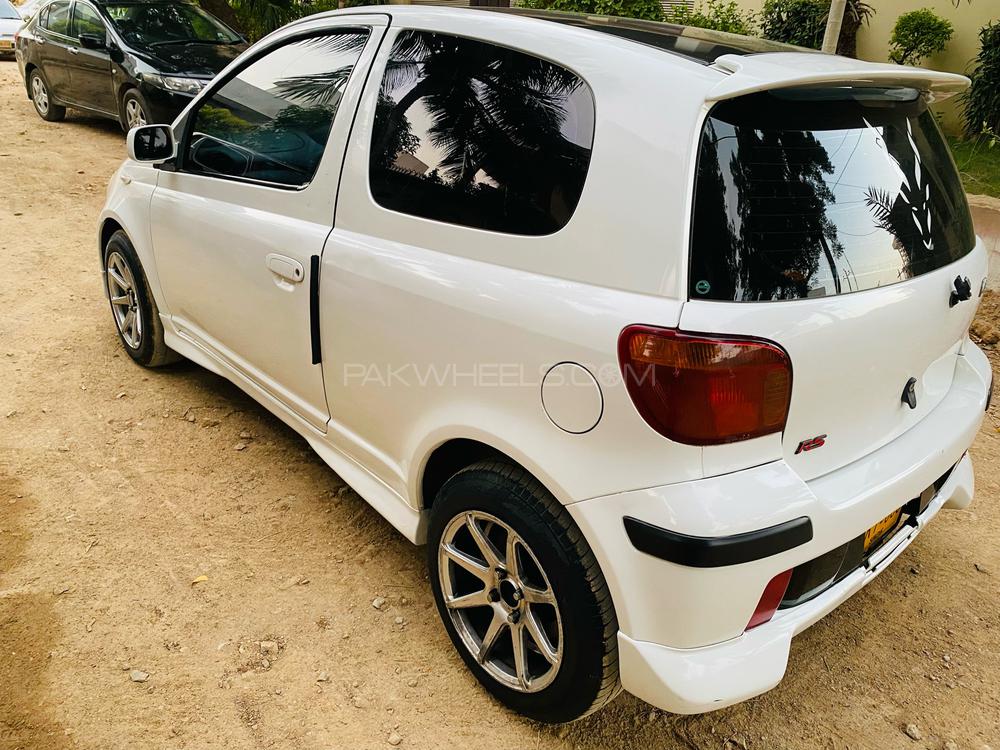 Toyota Vitz 2000 for Sale in Karachi Toyota Vitz 2000 for Sale in Karachi Image-4