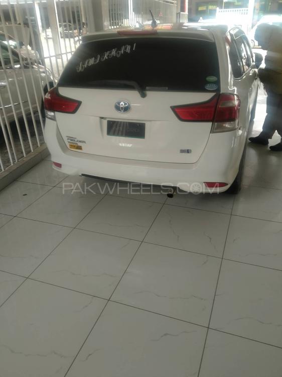 Toyota Corolla Fielder 2015 for Sale in Peshawar Toyota Corolla Fielder 2015 for Sale in Peshawar Image-2