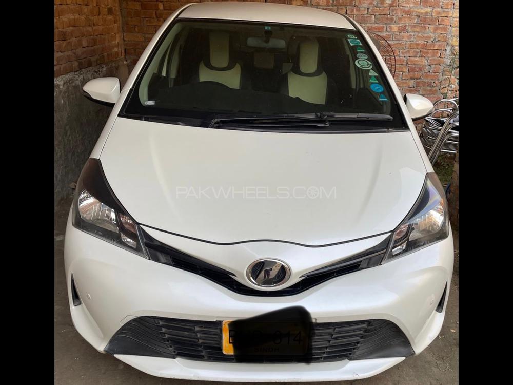Toyota Vitz 2015 for Sale in Faisalabad Image-1