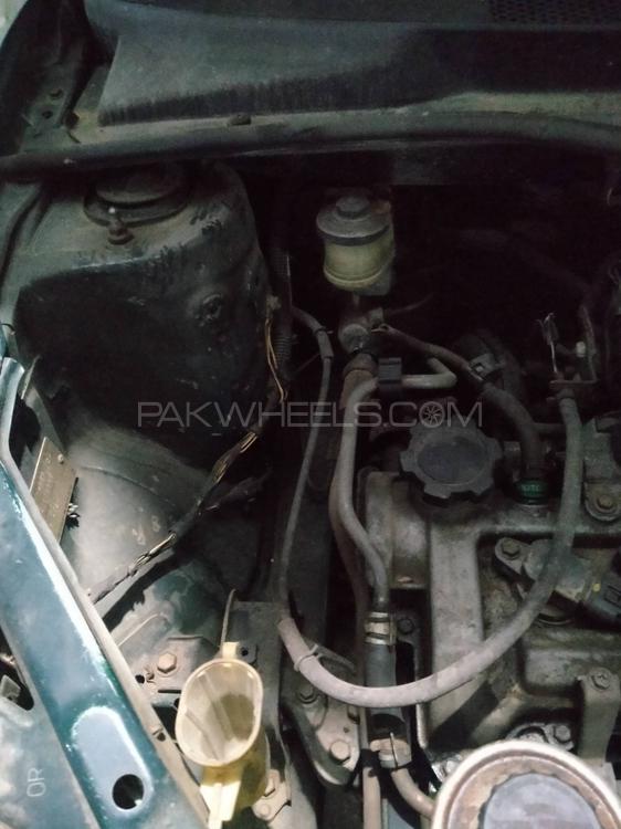 Toyota Platz F 1.0 2000 for sale in Karachi PakWheels