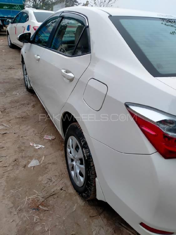 Toyota Corolla 2018 for Sale in Sialkot Toyota Corolla 2018 for Sale in Sialkot Image-3