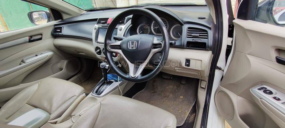 Honda City 2016 for Sale in Okara Image-1