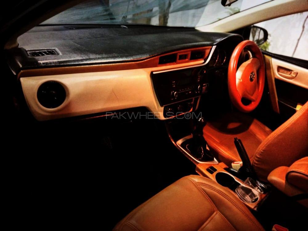 Toyota Corolla 2018 for Sale in Lahore Toyota Corolla 2018 for Sale in Lahore Image-4