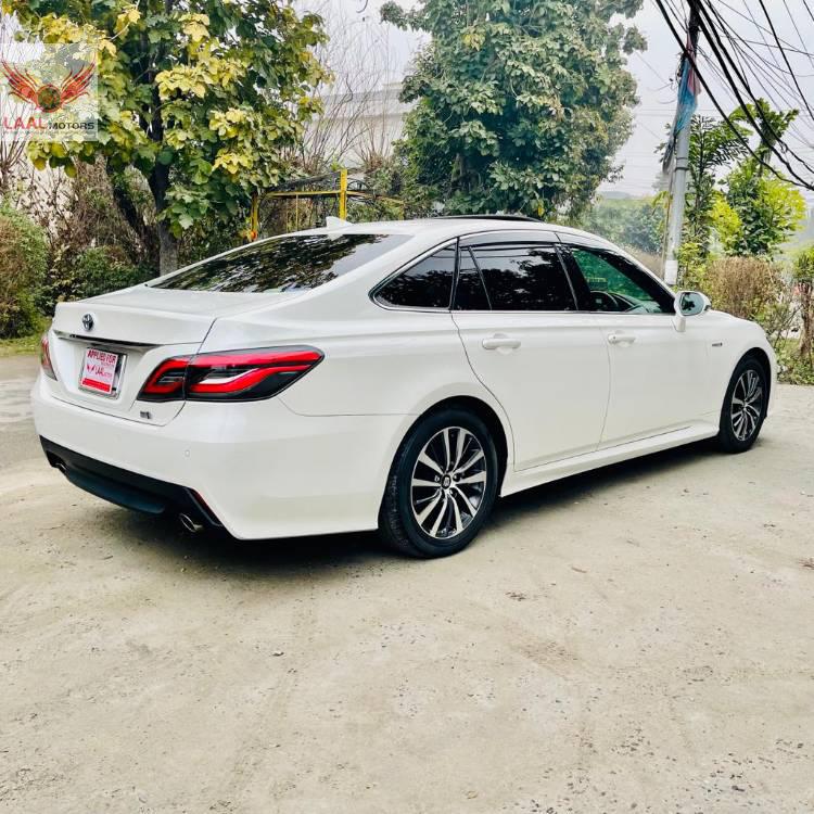 Toyota Crown 2018 for Sale in Lahore Toyota Crown 2018 for Sale in Lahore Image-5