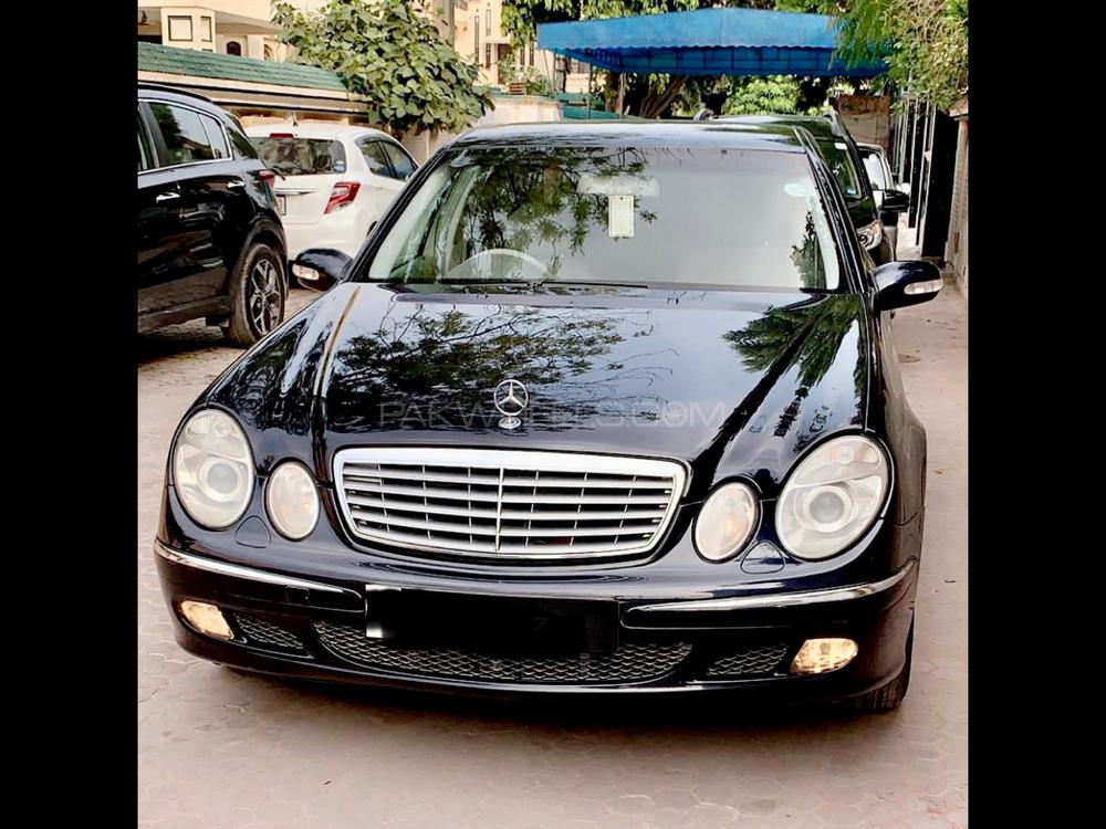 Mercedes Benz E Class 2005 for Sale in Faisalabad Image-1